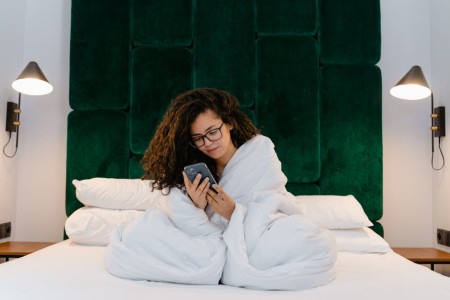 You are currently viewing Using Feng Shui Ornaments to Improve Your Sleep Quality