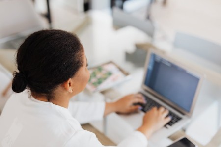 You are currently viewing Using Feng Shui to Create a Productive Home Office Environment