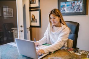 Read more about the article Using Feng Shui to Create a Productive Workspace with Energy Ornaments