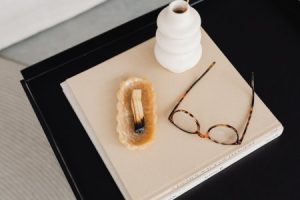 Read more about the article Combat Stress at Home-Feng Shui Ornaments for a Calming Atmosphere