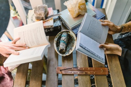 You are currently viewing Energy Cleansing-Best Practices for Using Feng Shui Ornaments