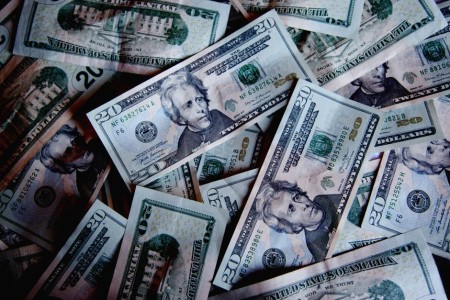 Read more about the article Feng Shui for Abundance-Ornaments to Attract Wealth and Prosperity