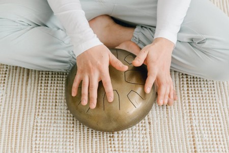 You are currently viewing Feng Shui for Mental Clarity-Energy Ornaments to Clear Your Mind