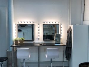 Read more about the article Feng Shui for Small Spaces-Maximizing Energy Flow in Compact Homes