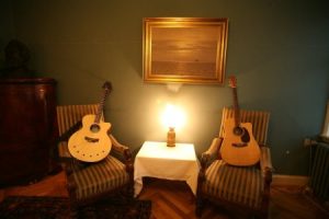Read more about the article Feng Shui Tips-Best Ornaments for Creating a Harmonious Living Space