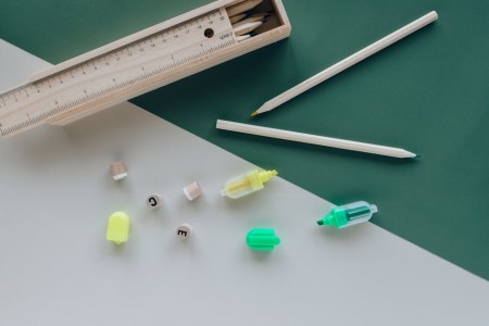 You are currently viewing Feng Shui Tips-Choosing the Right Energy Ornaments for Your Office Space