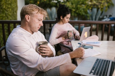 You are currently viewing Feng Shui Tips for a Harmonious Workspace-Boost Your Productivity