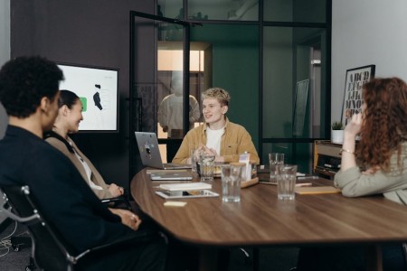 You are currently viewing Feng Shui Tips for Creating a Balanced Workspace with Energy Ornaments