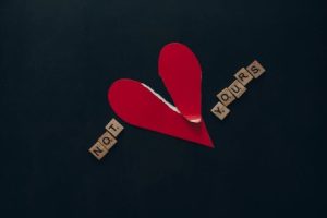 Read more about the article Find Love-Feng Shui Energy Ornaments to Attract Romance into Your Life