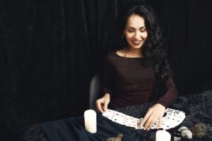 Read more about the article Find Your Center-How to Use Feng Shui Crystals for Personal Energy