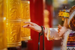 Read more about the article Find Your Focus-Feng Shui Ornaments for Mindfulness and Meditation