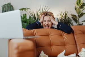 Read more about the article Finding Balance-Feng Shui Ornaments for Stress Relief in Modern Living