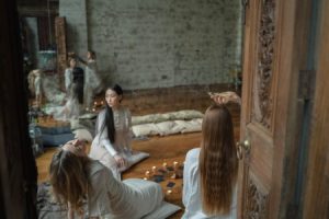 Read more about the article Finding Your Center-Feng Shui Techniques with Energy Ornaments for Meditation Spaces