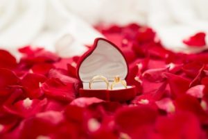 Read more about the article Gifts of Good Fortune-Feng Shui Ornaments for Special Occasions