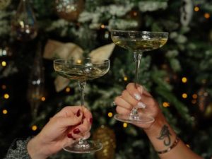 Read more about the article How to Incorporate Feng Shui Energy Ornaments into Your Holiday Decor for Good Luck