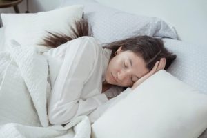 Read more about the article How to Incorporate Feng Shui Ornaments for Better Sleep and Relaxation