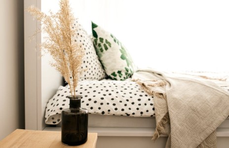 Read more about the article How to Incorporate Feng Shui Ornaments into Your Minimalist Home Decor