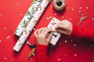 Read more about the article How to Use Energy Ornaments to Boost Your Love Life According to Feng Shui