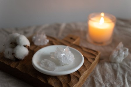 You are currently viewing How to Use Feng Shui Crystals for Emotional Balance and Healing