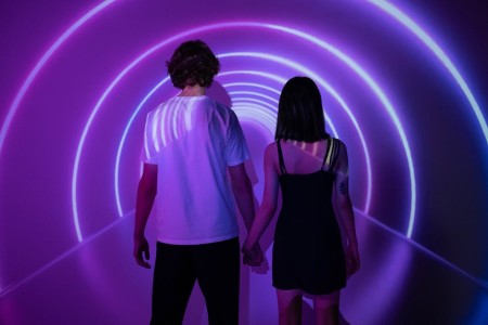 You are currently viewing How to Use Feng Shui Energy Ornaments for Better Relationships