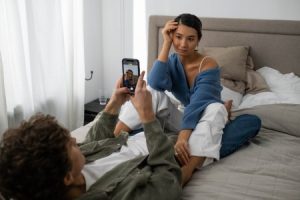 Read more about the article How to Use Feng Shui Symbols to Improve Your Relationships
