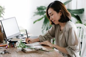 Read more about the article Feng Shui Ornaments for Office Spaces-Boosting Productivity and Creativity