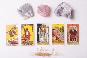Read more about the article How to Select Feng Shui Crystals for Personal Growth and Transformation